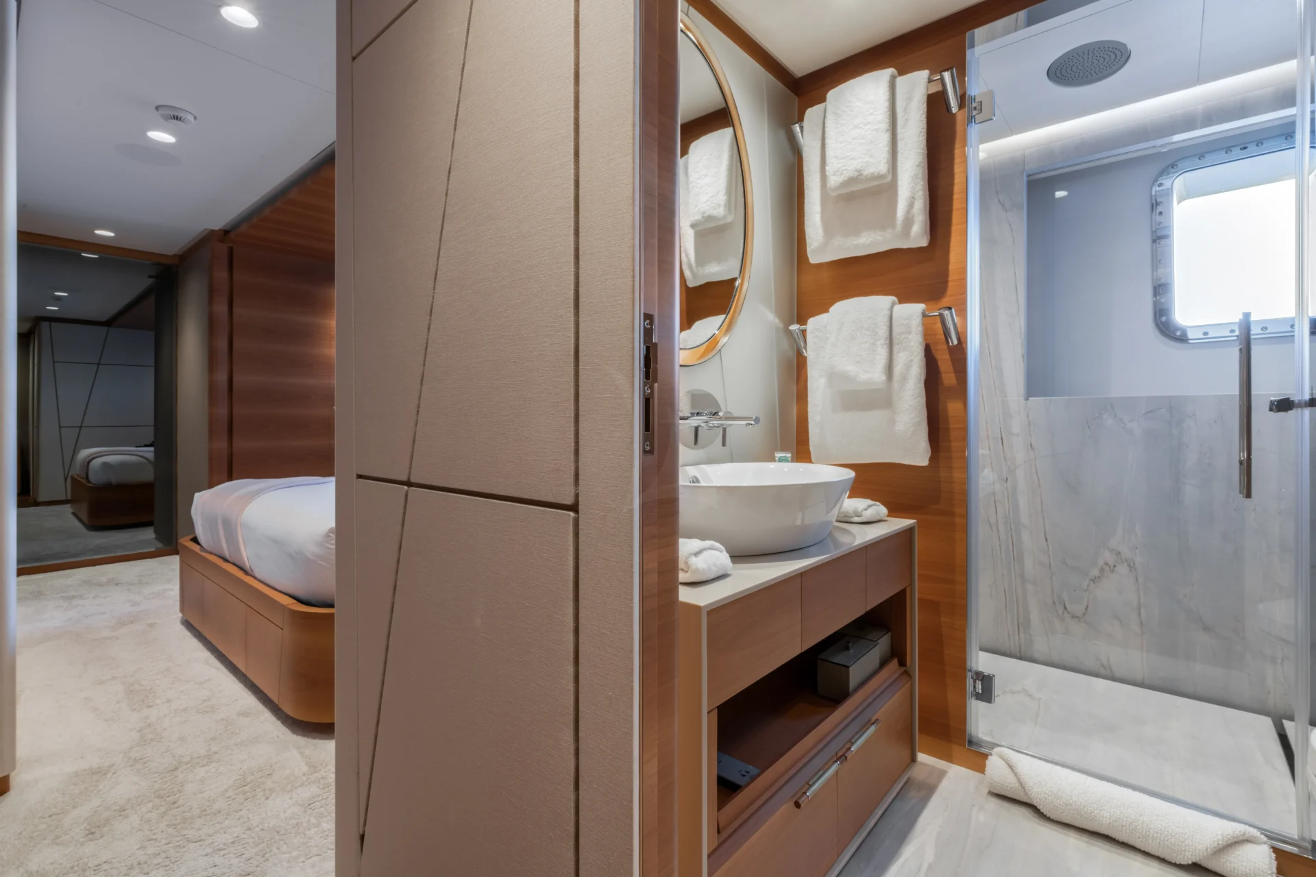 MY MAYVA Charter Yacht