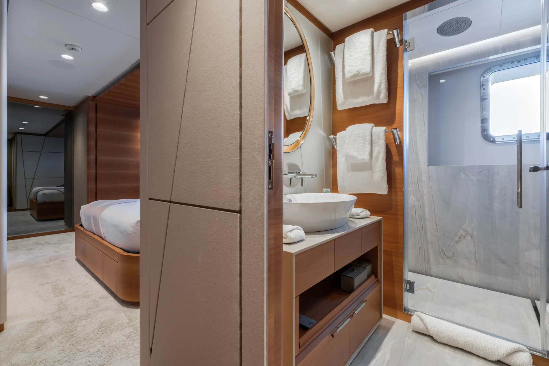 MY MAYVA Charter Yacht