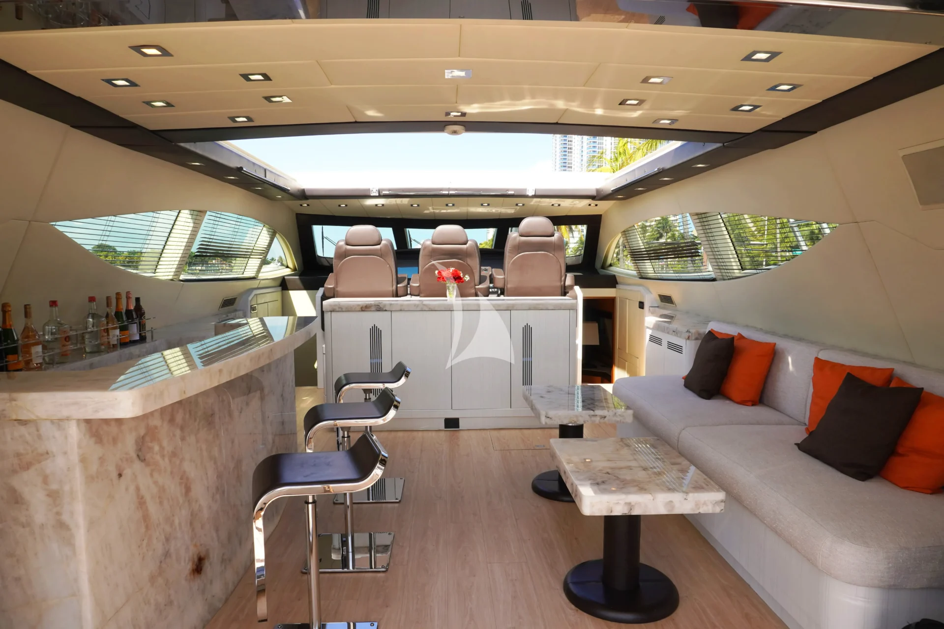 DAYA Charter Yacht