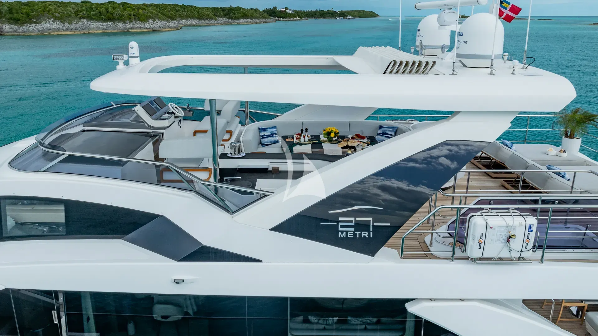 PIER PRESSURE Charter Yacht