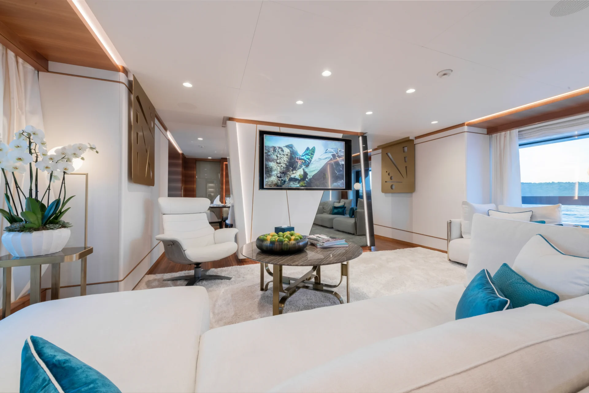 MY MAYVA Charter Yacht