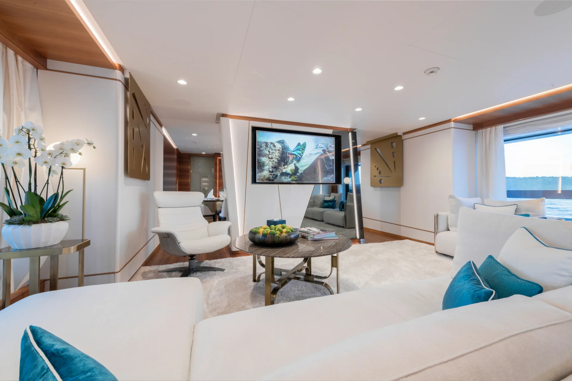 MY MAYVA Charter Yacht