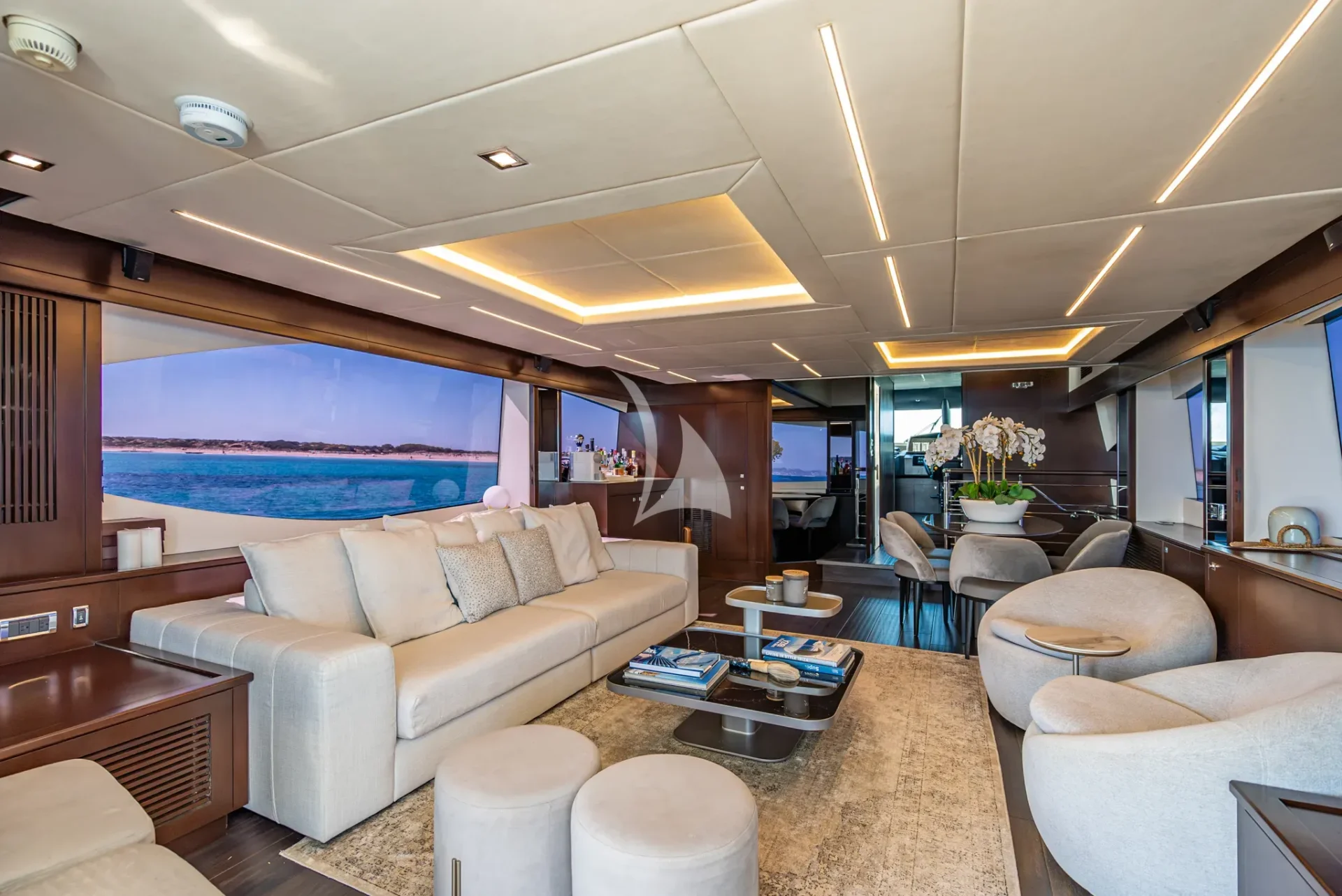 MOZZ II Charter Yacht