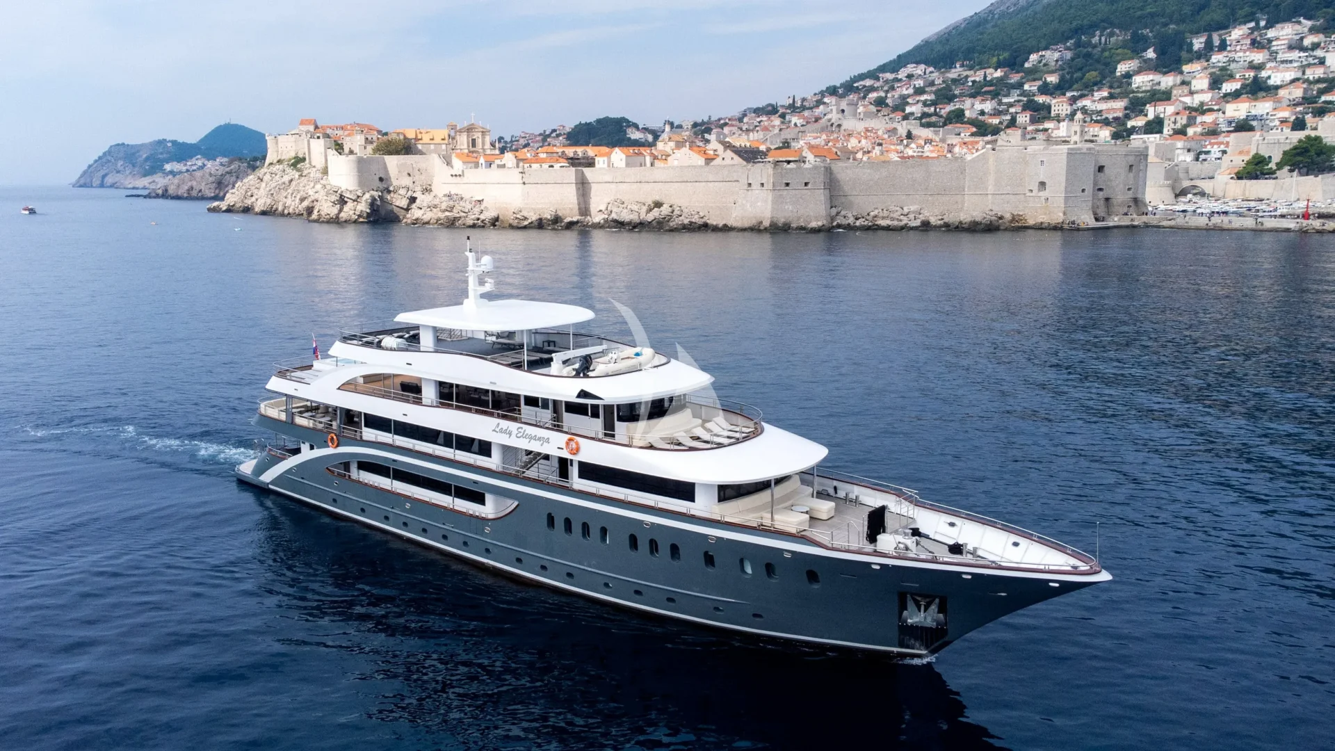 LADY ELEGANZA Charter Yacht