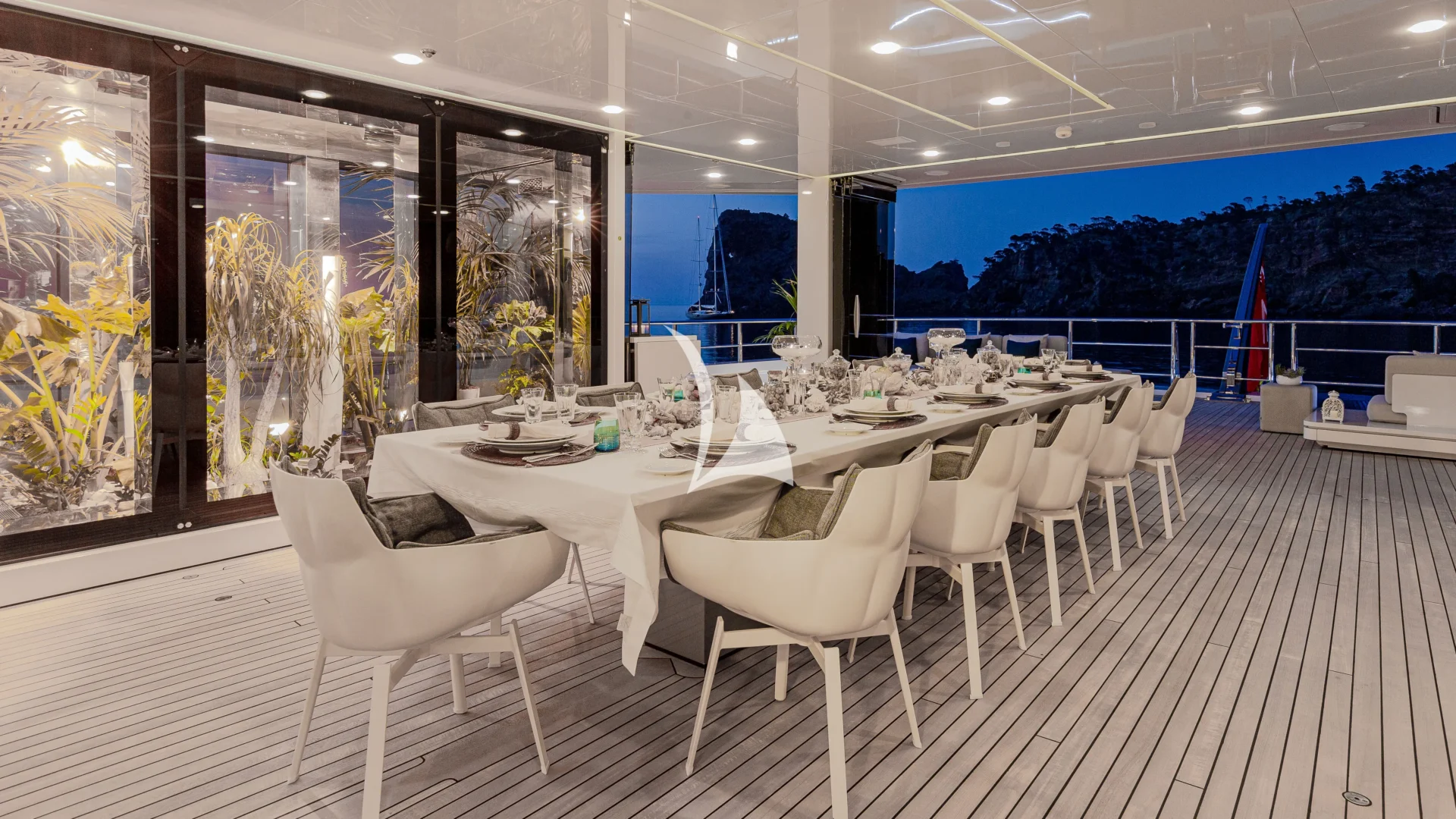 STELLA MARIS Charter Yacht