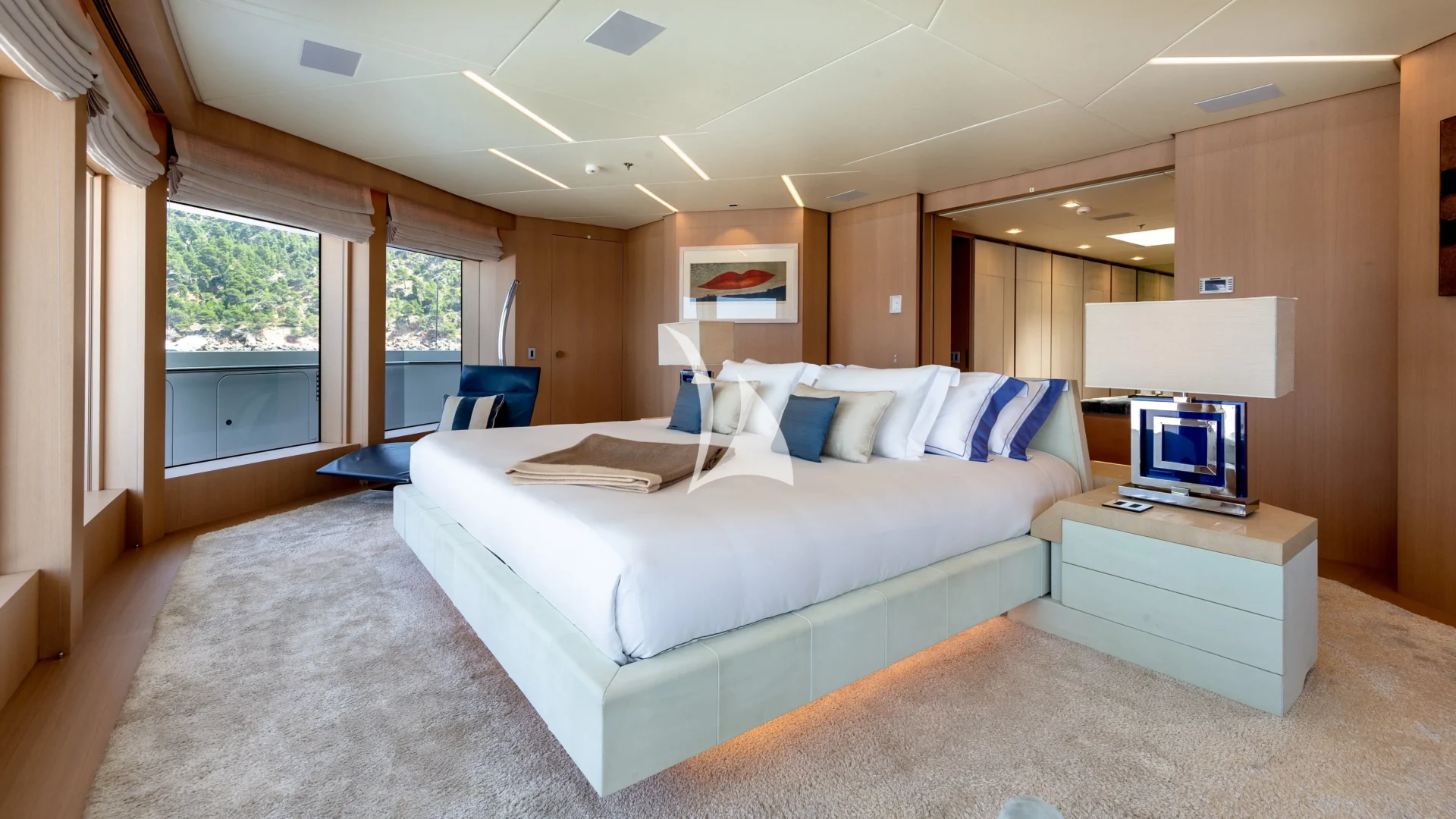 STELLA MARIS Charter Yacht