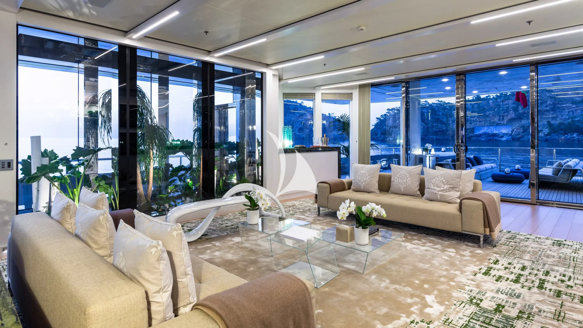 STELLA MARIS Charter Yacht