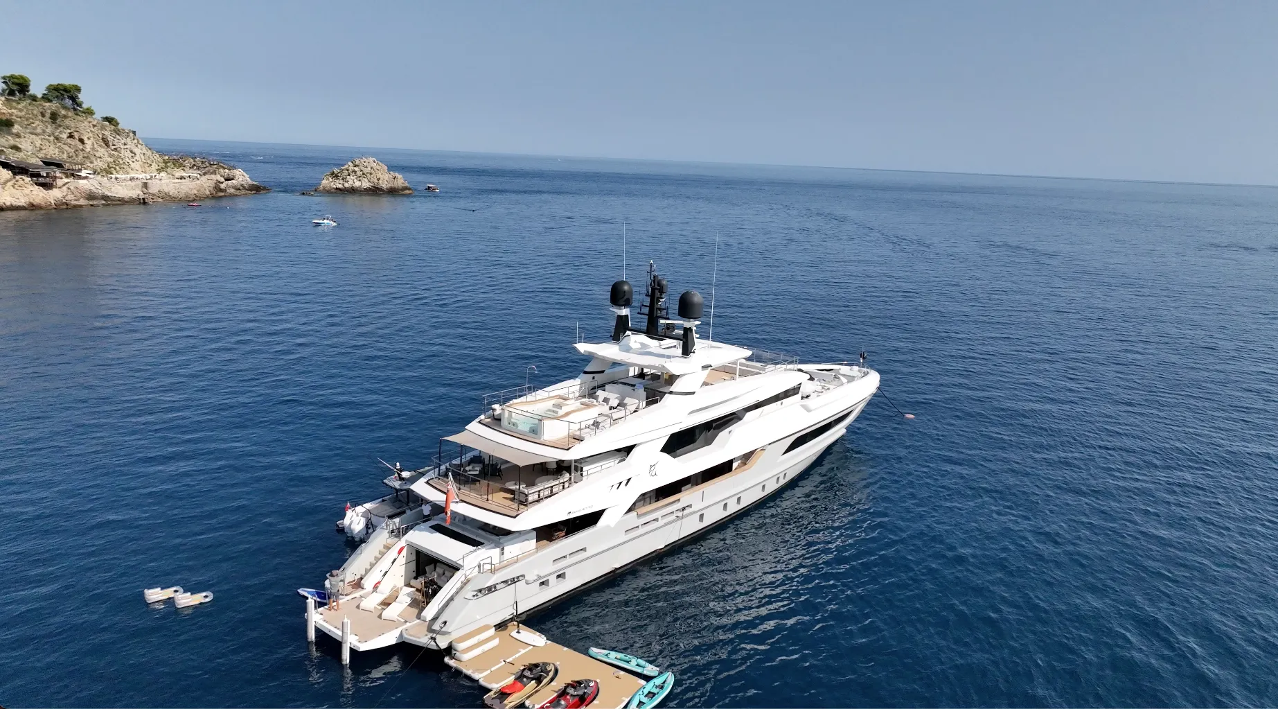 MY MAYVA Charter Yacht