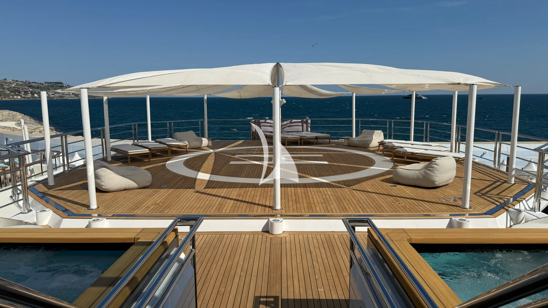 STELLA MARIS Charter Yacht
