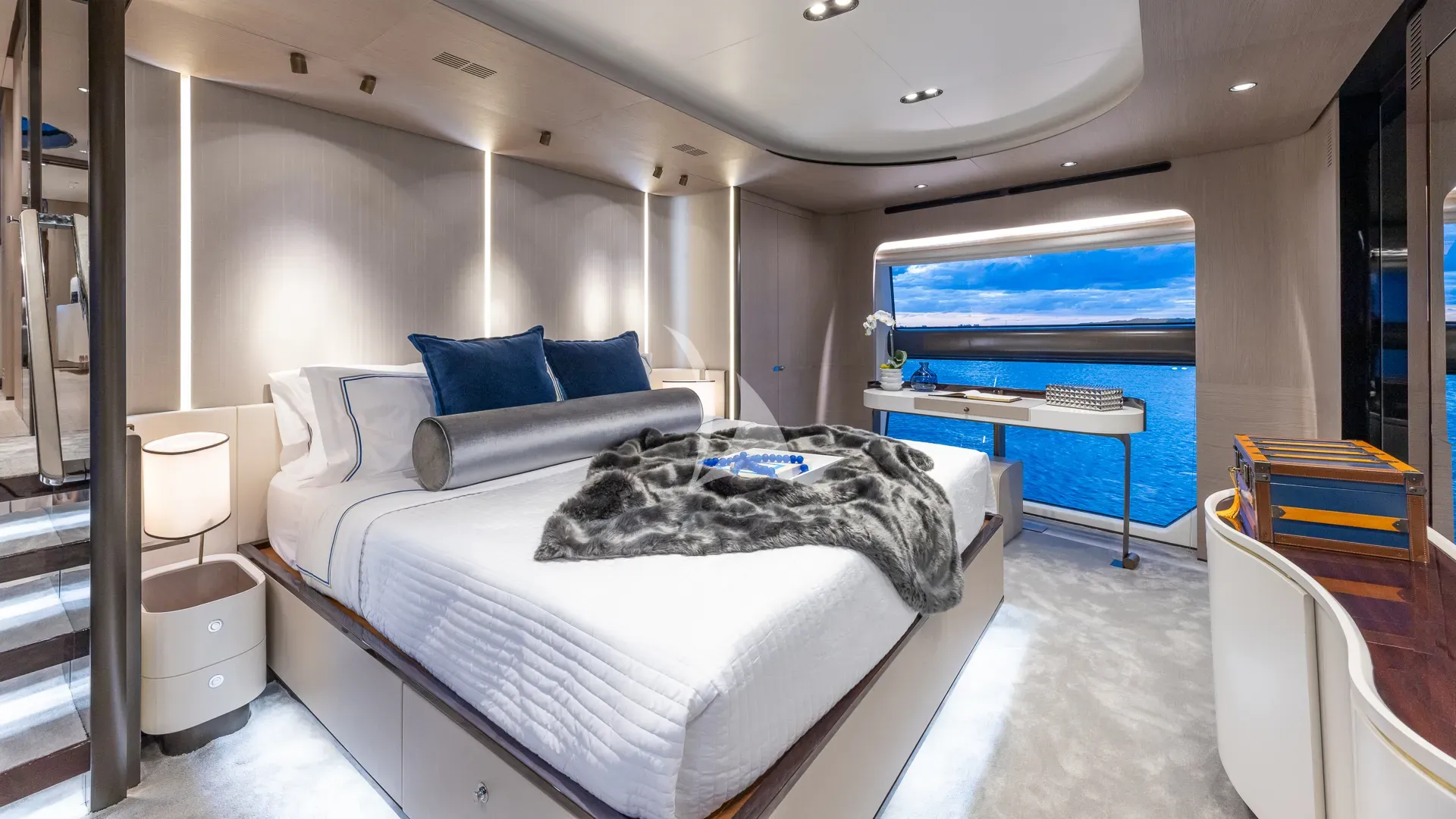 PIER PRESSURE Charter Yacht