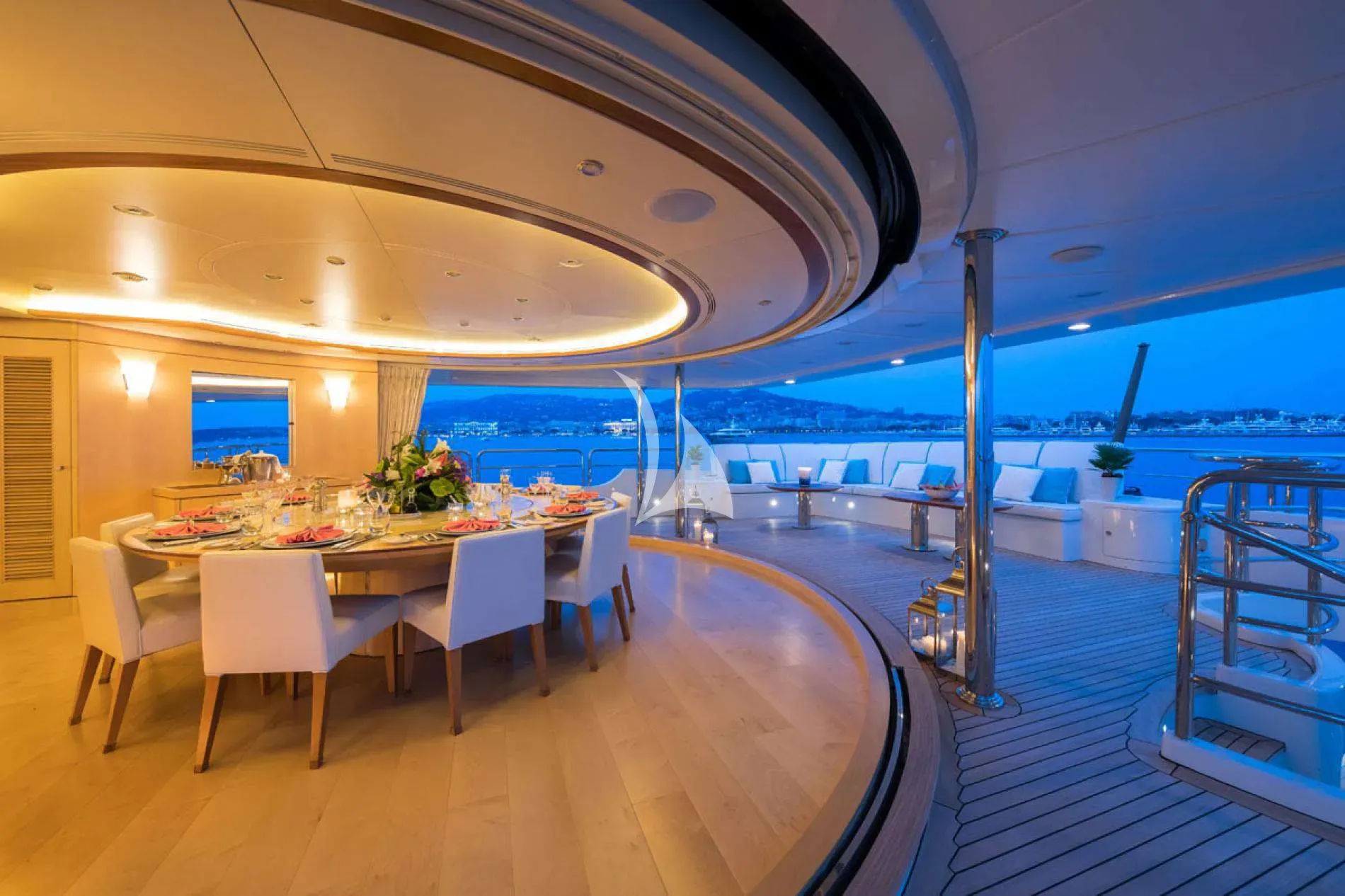 ARTHUR'S WAY Charter Yacht