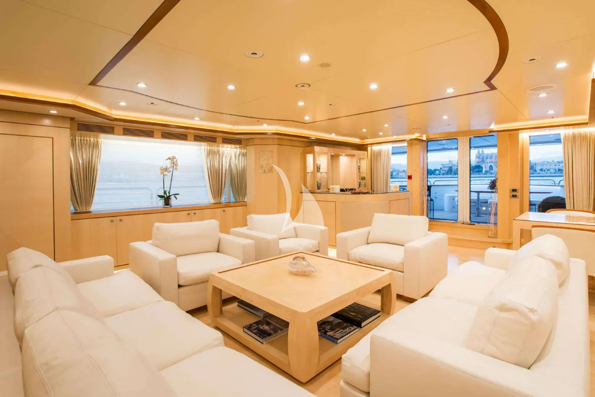 ARTHUR'S WAY Charter Yacht