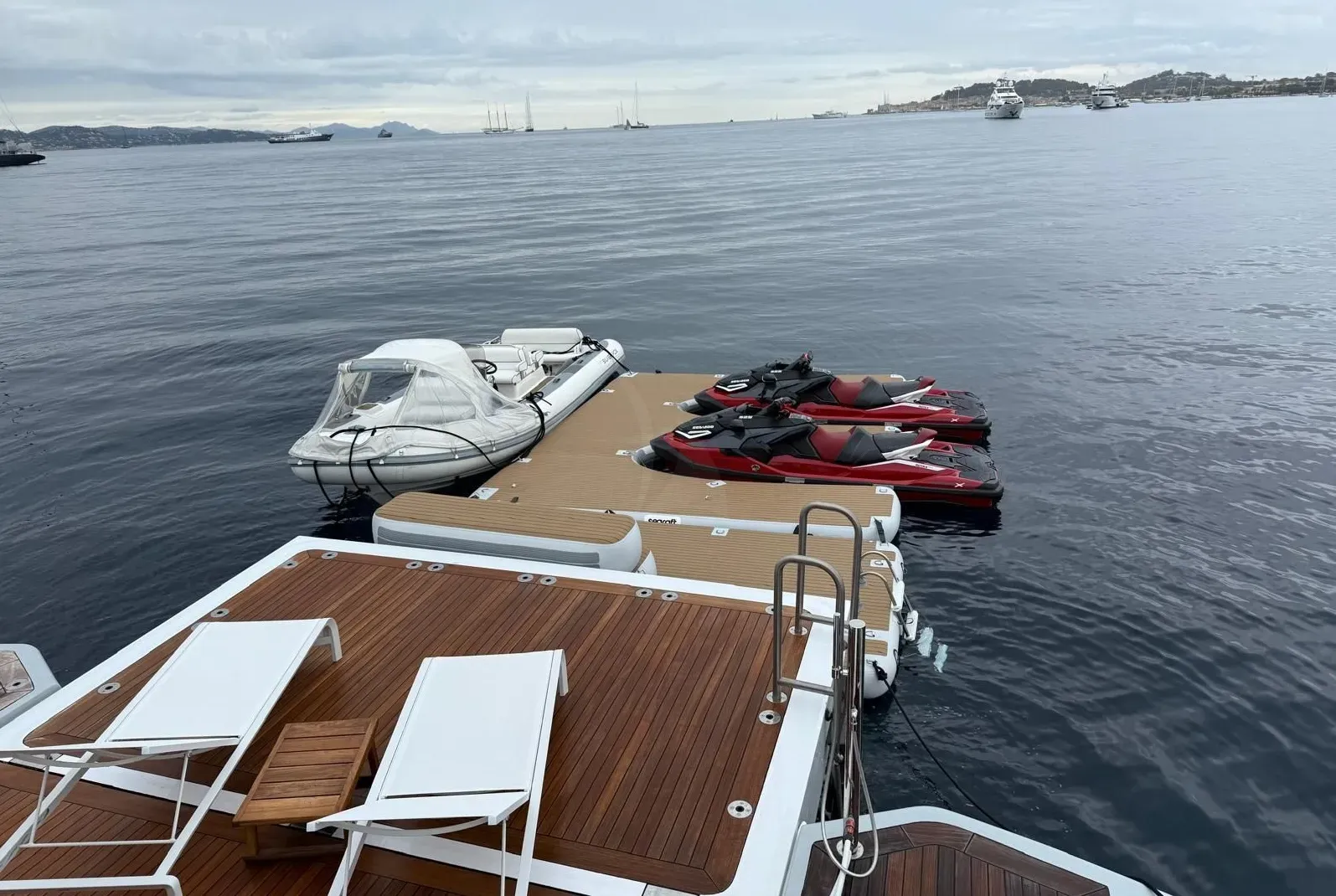 MY MAYVA Charter Yacht