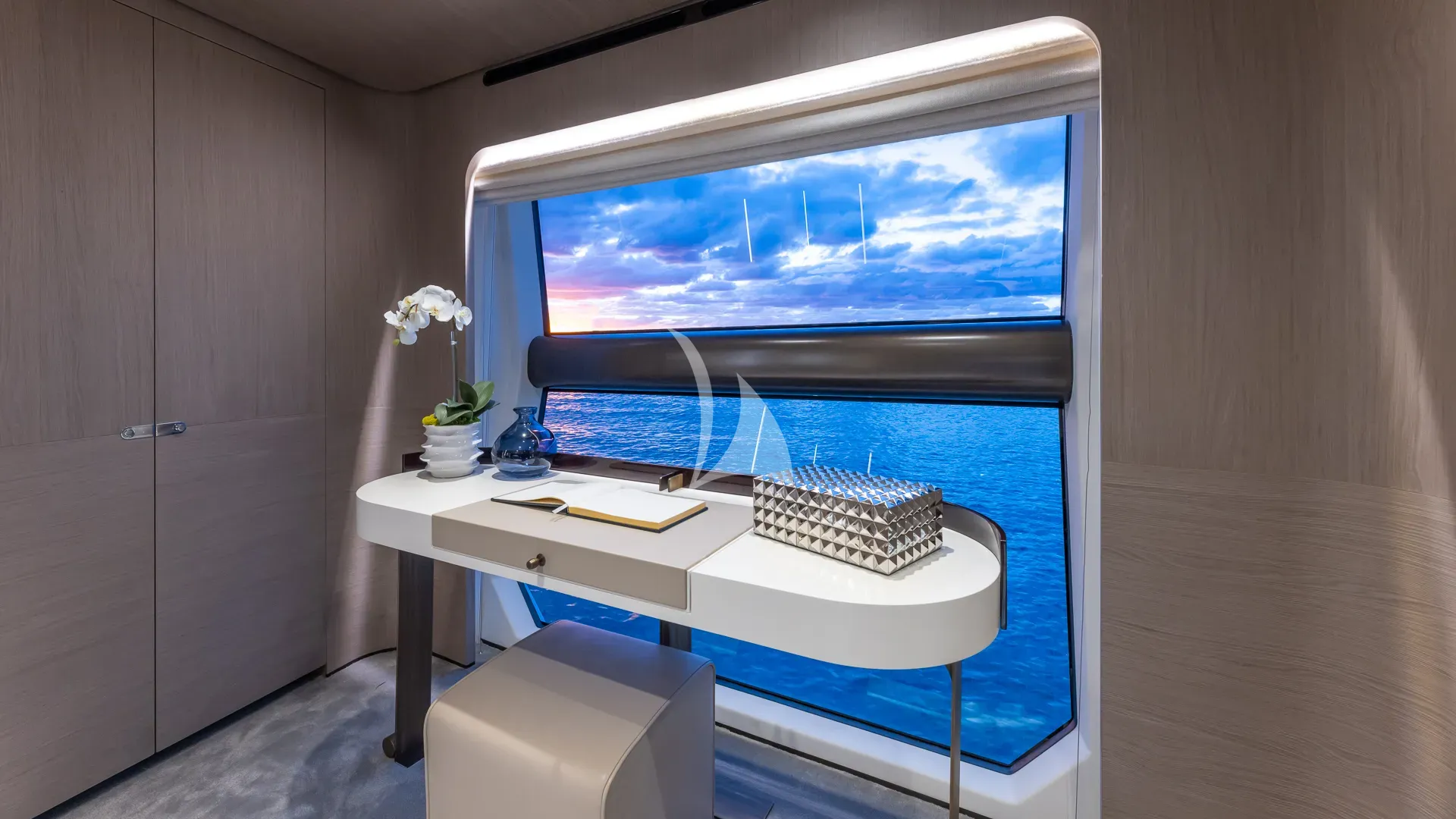 PIER PRESSURE Charter Yacht