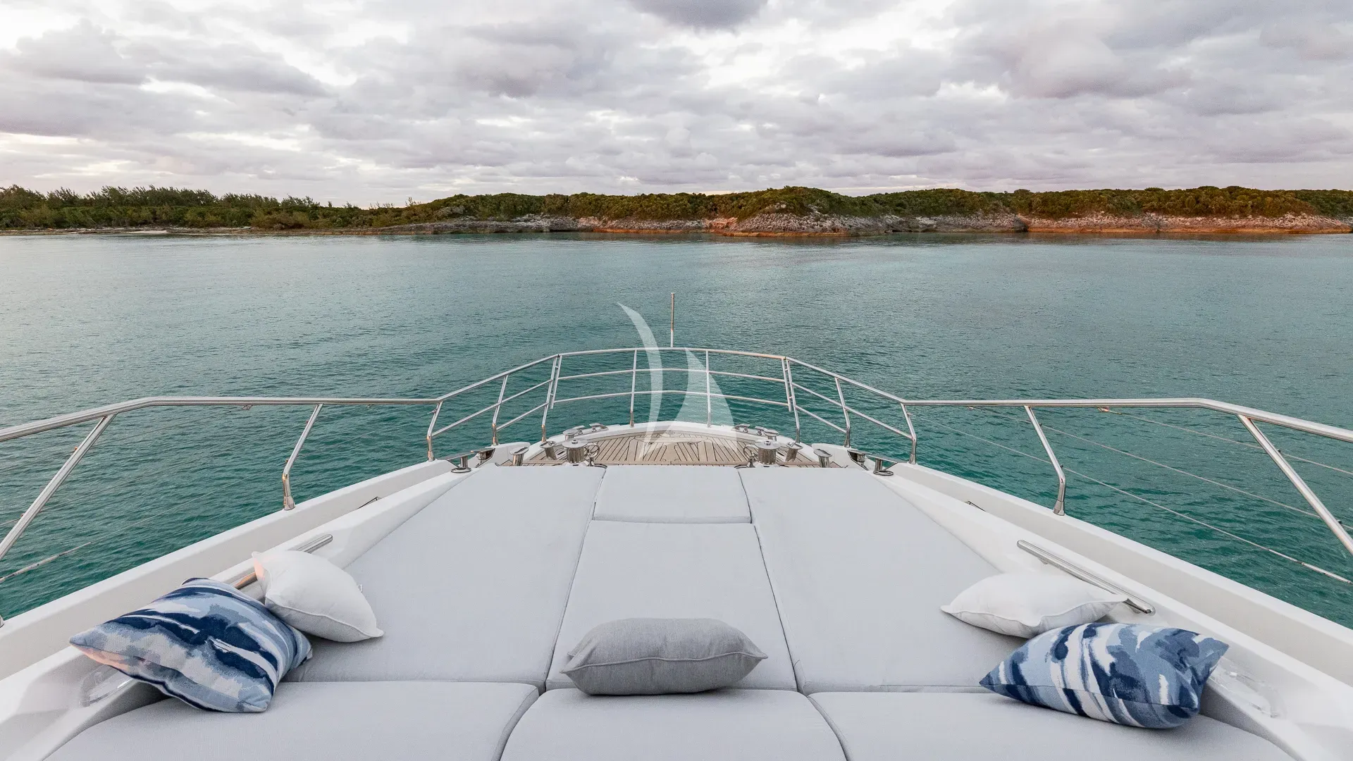 PIER PRESSURE Charter Yacht