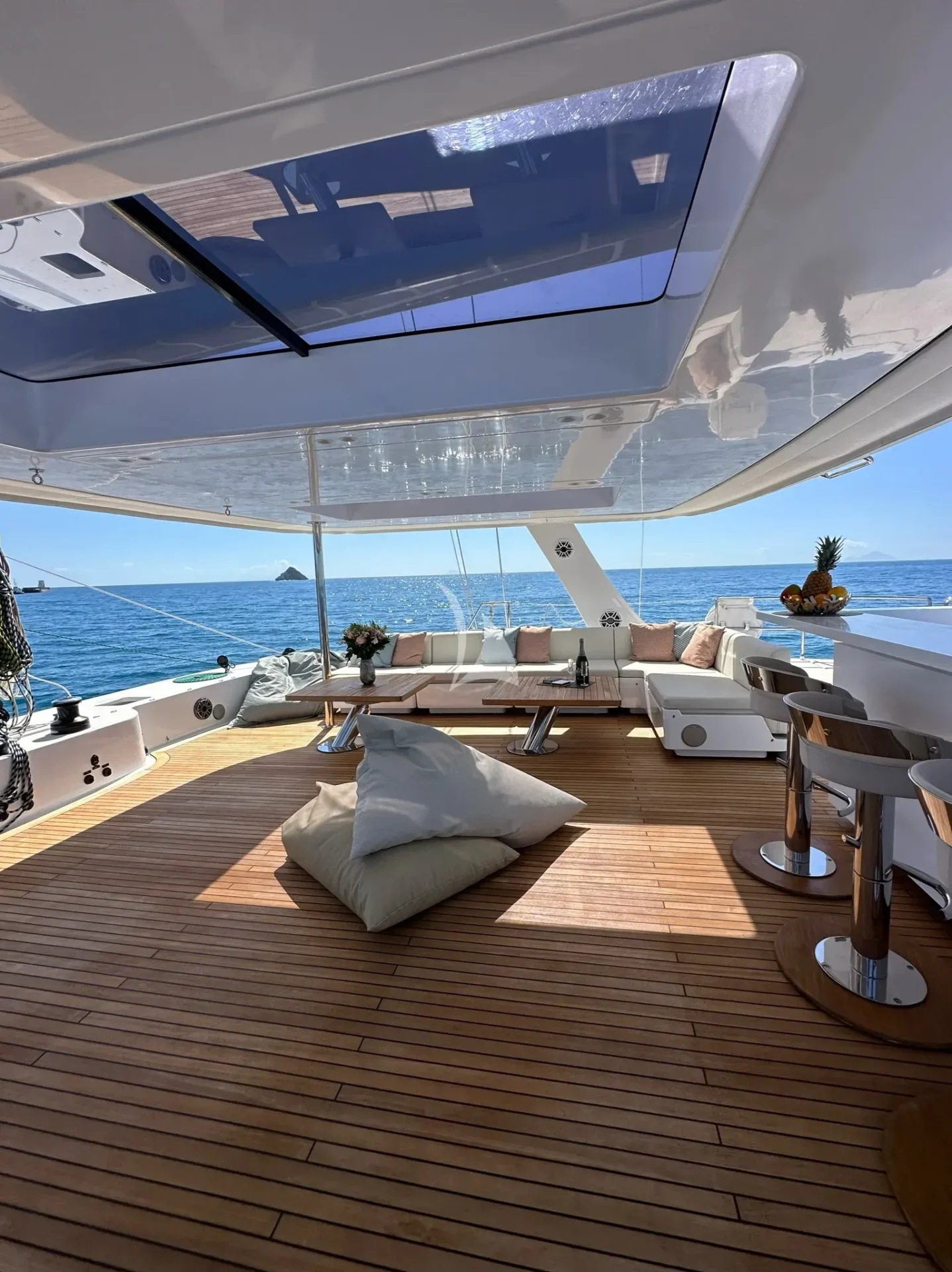 YOLO Charter Yacht