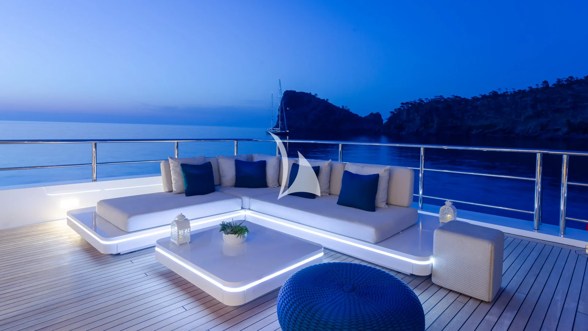 STELLA MARIS Charter Yacht