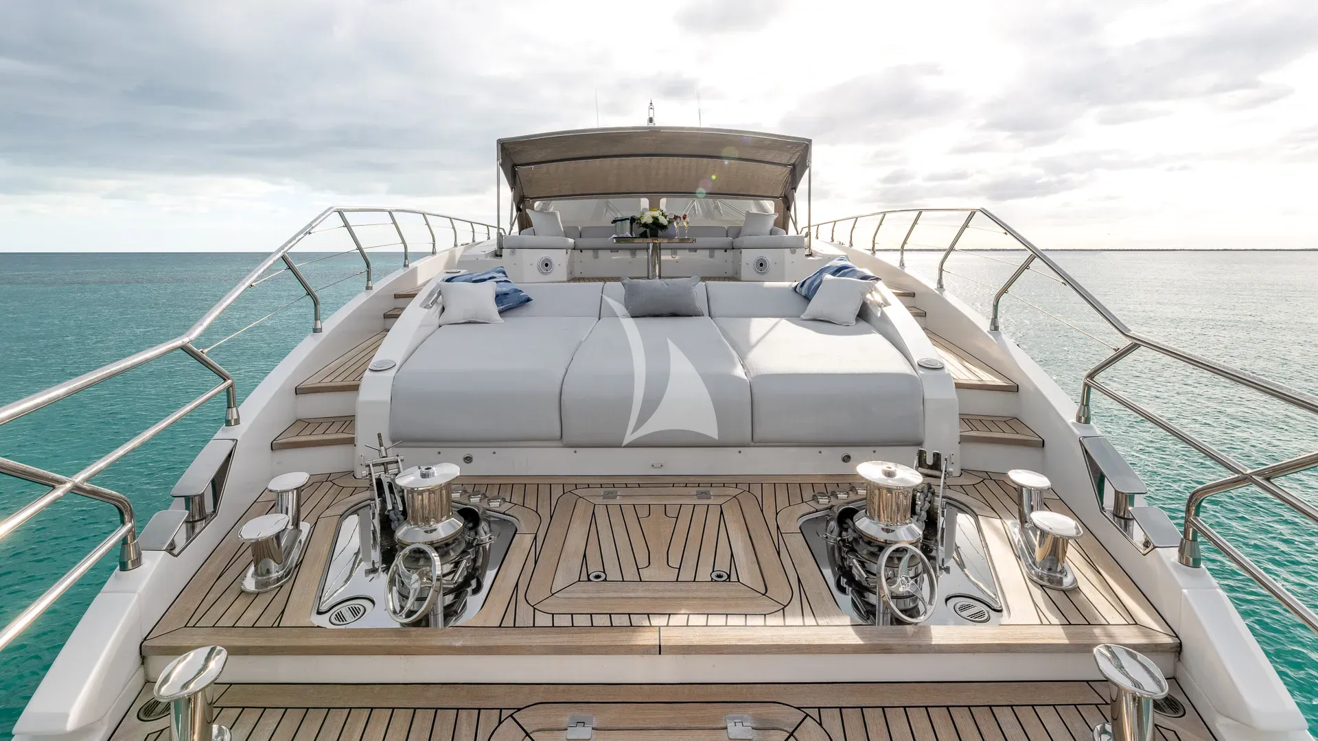 PIER PRESSURE Charter Yacht