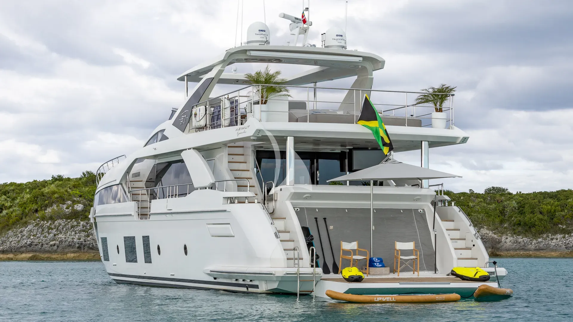 PIER PRESSURE Charter Yacht