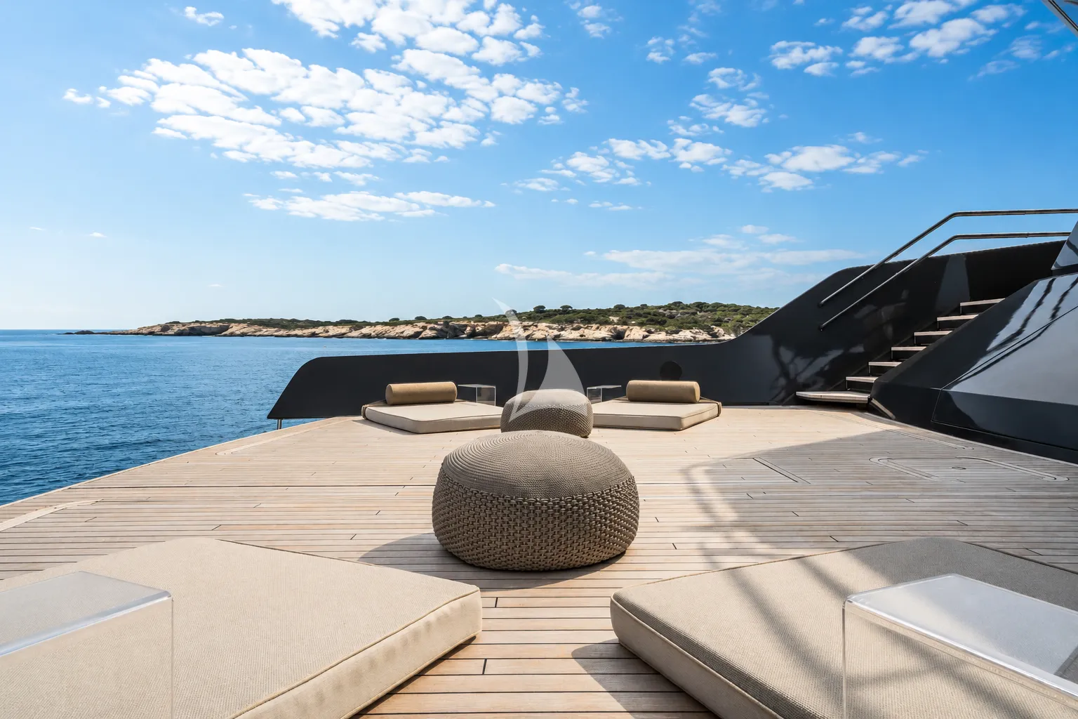 K+ Charter Yacht