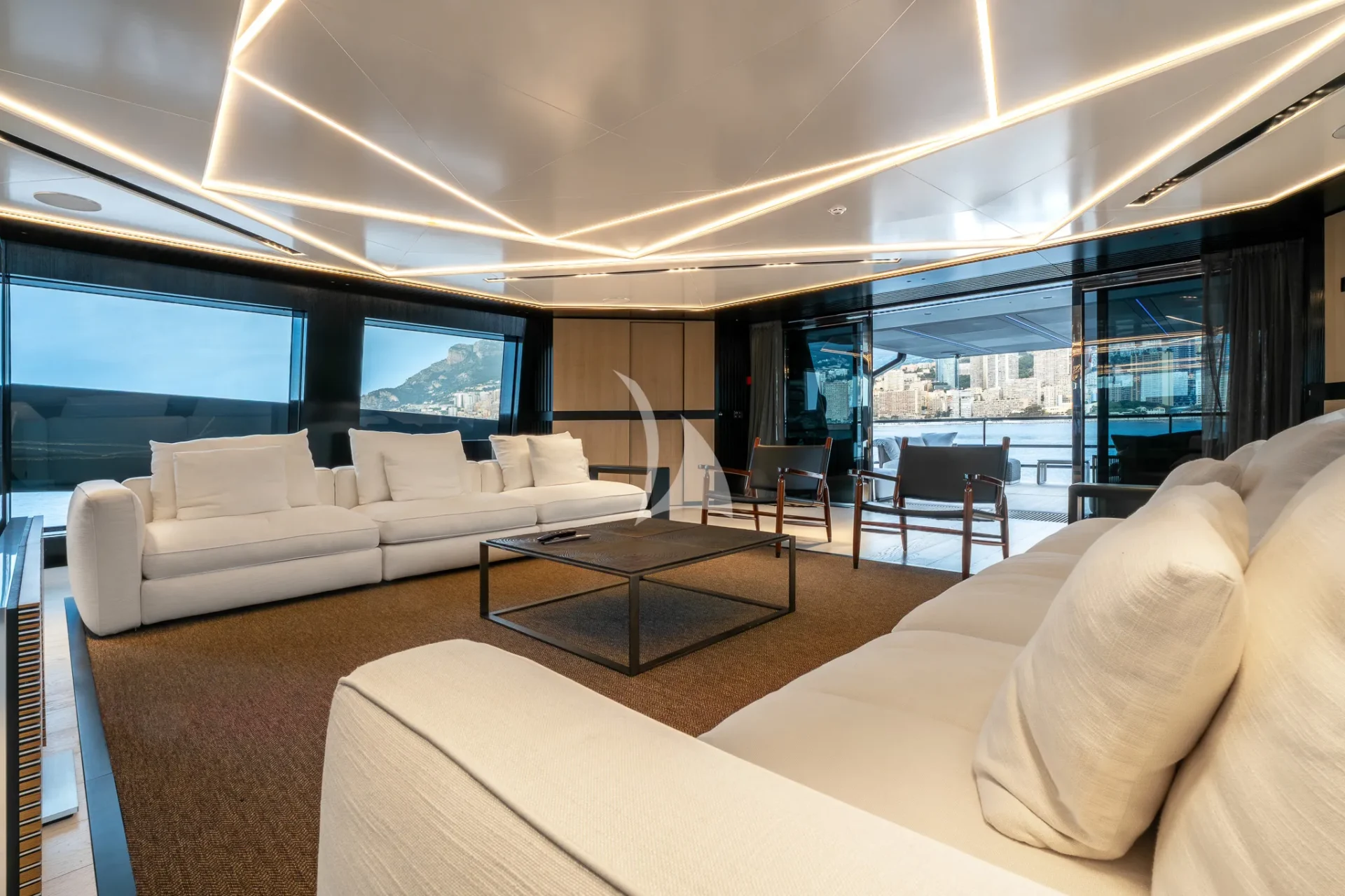 K+ Charter Yacht