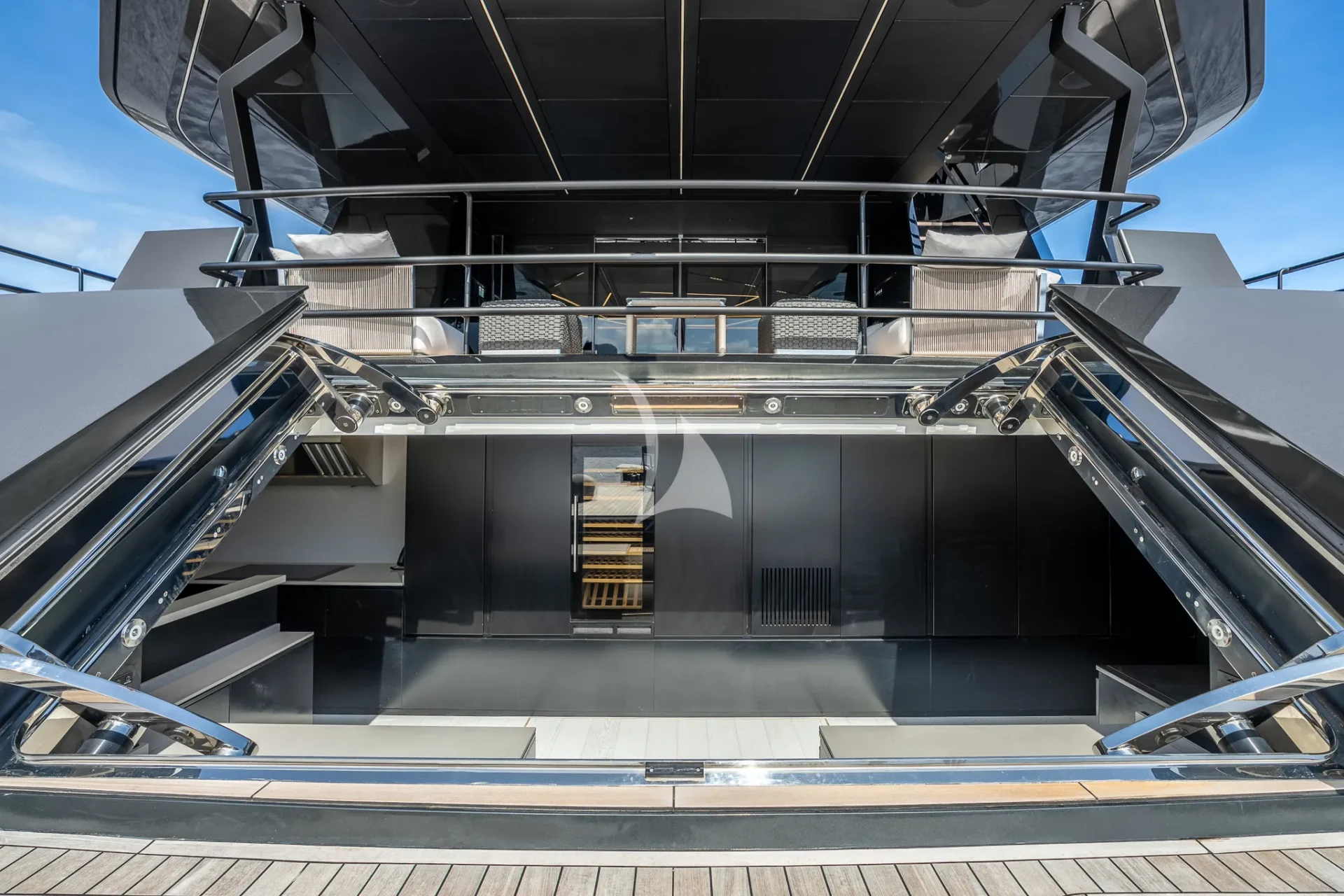 K+ Charter Yacht