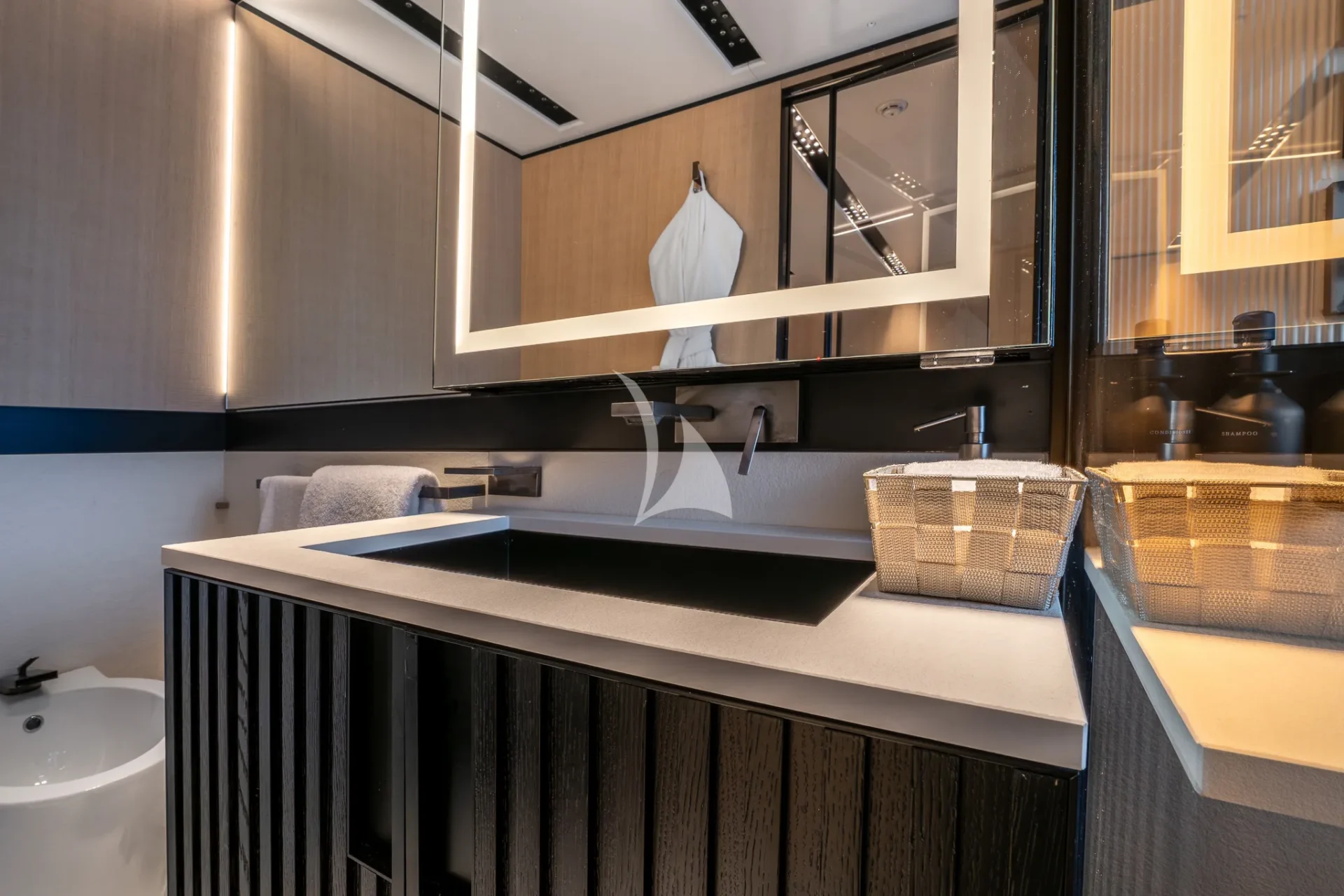 K+ Charter Yacht