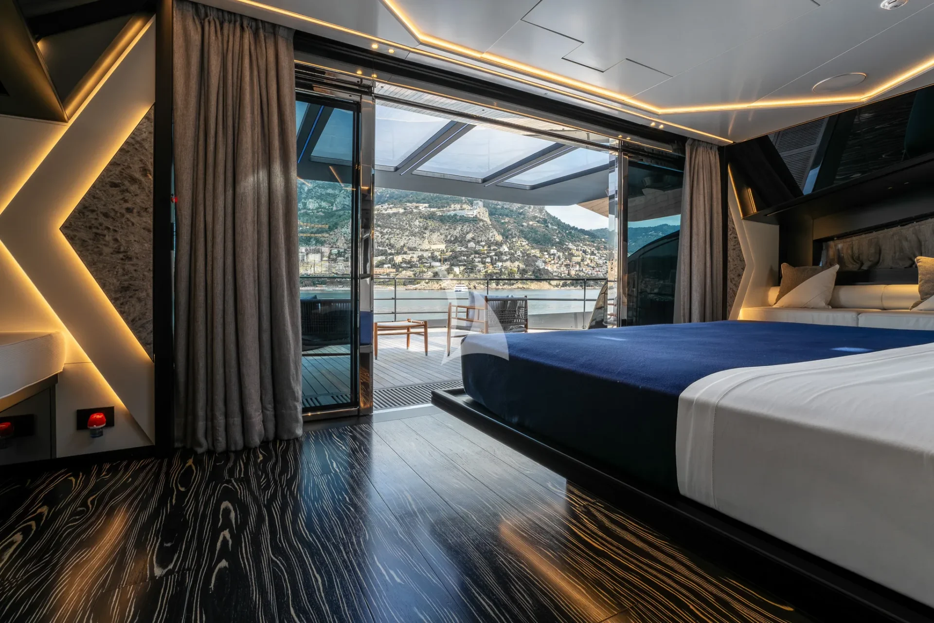 K+ Charter Yacht