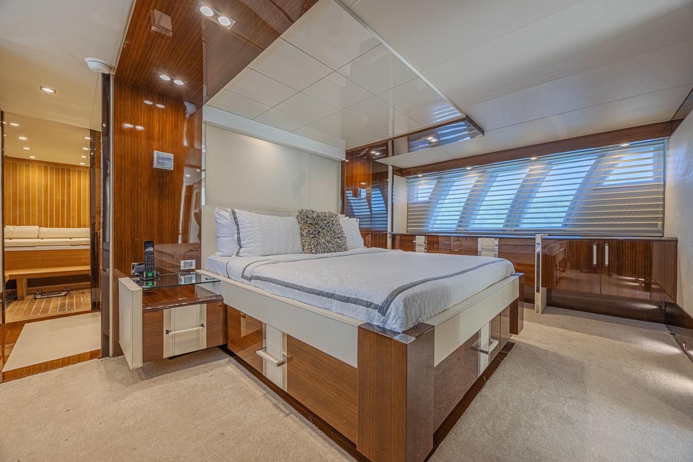 Lazzara Yachts Motor Yacht Chapter II For Sale
