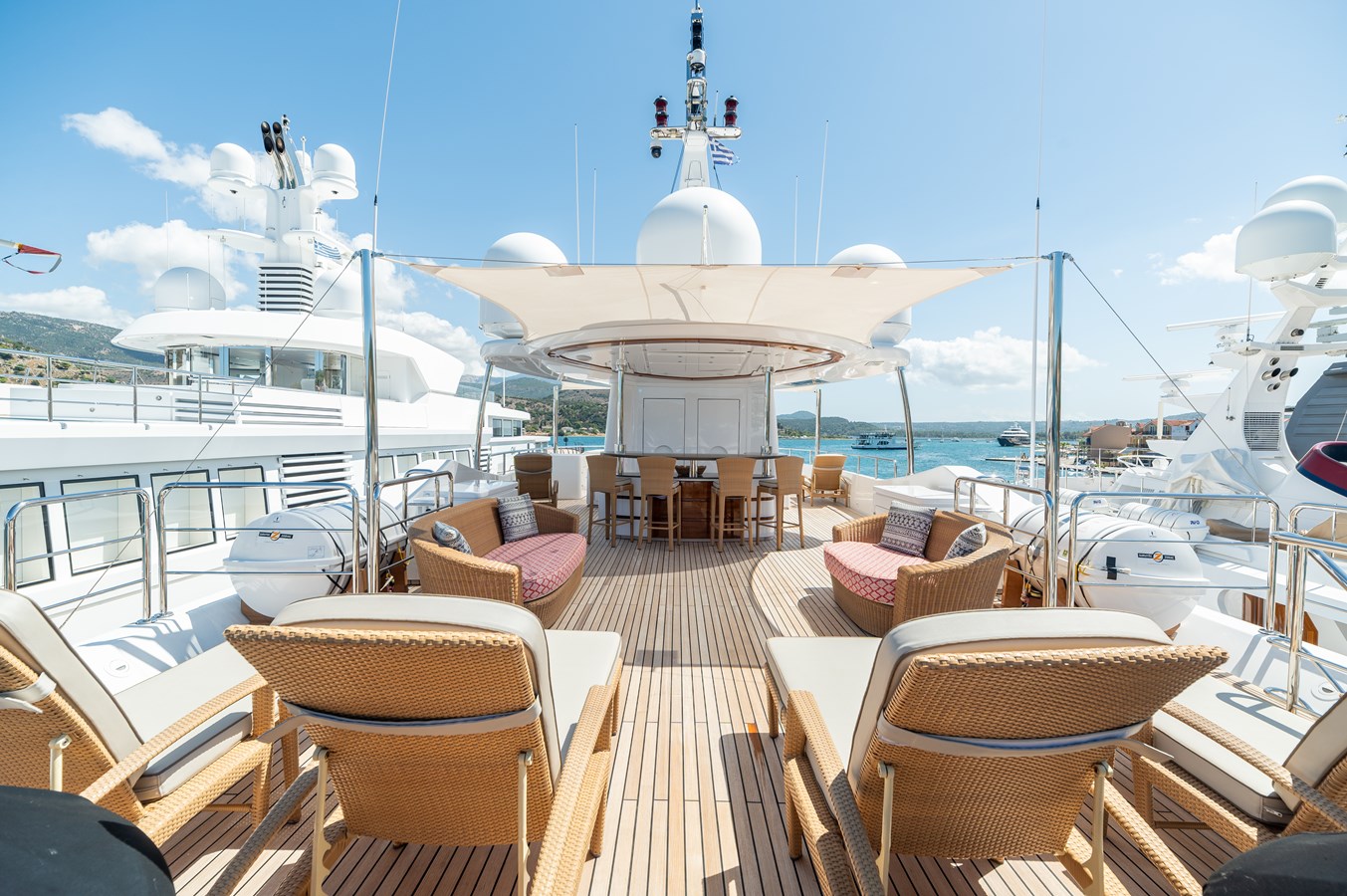 Crn Motor Yacht EMOTION 2 For Sale