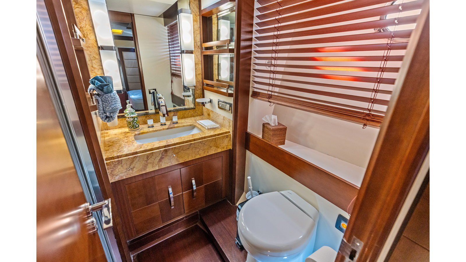 Azimut Yachts Motor Yacht Knot Woke For Sale