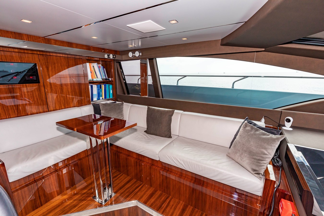 Riva Yacht Motor Yacht NO SURRENDER For Sale