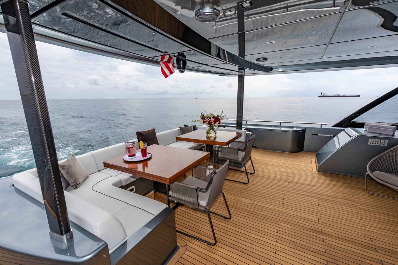 Riva Yacht Motor Yacht NO SURRENDER For Sale