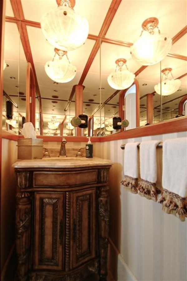 Inace Motor Yacht Impetus For Sale