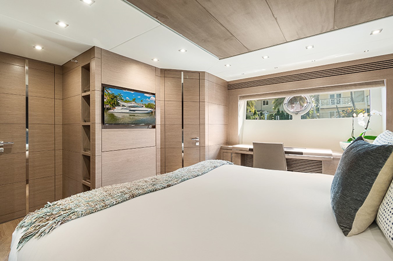 Sunseeker Motor Yacht LONG WAY ROUND For Sale