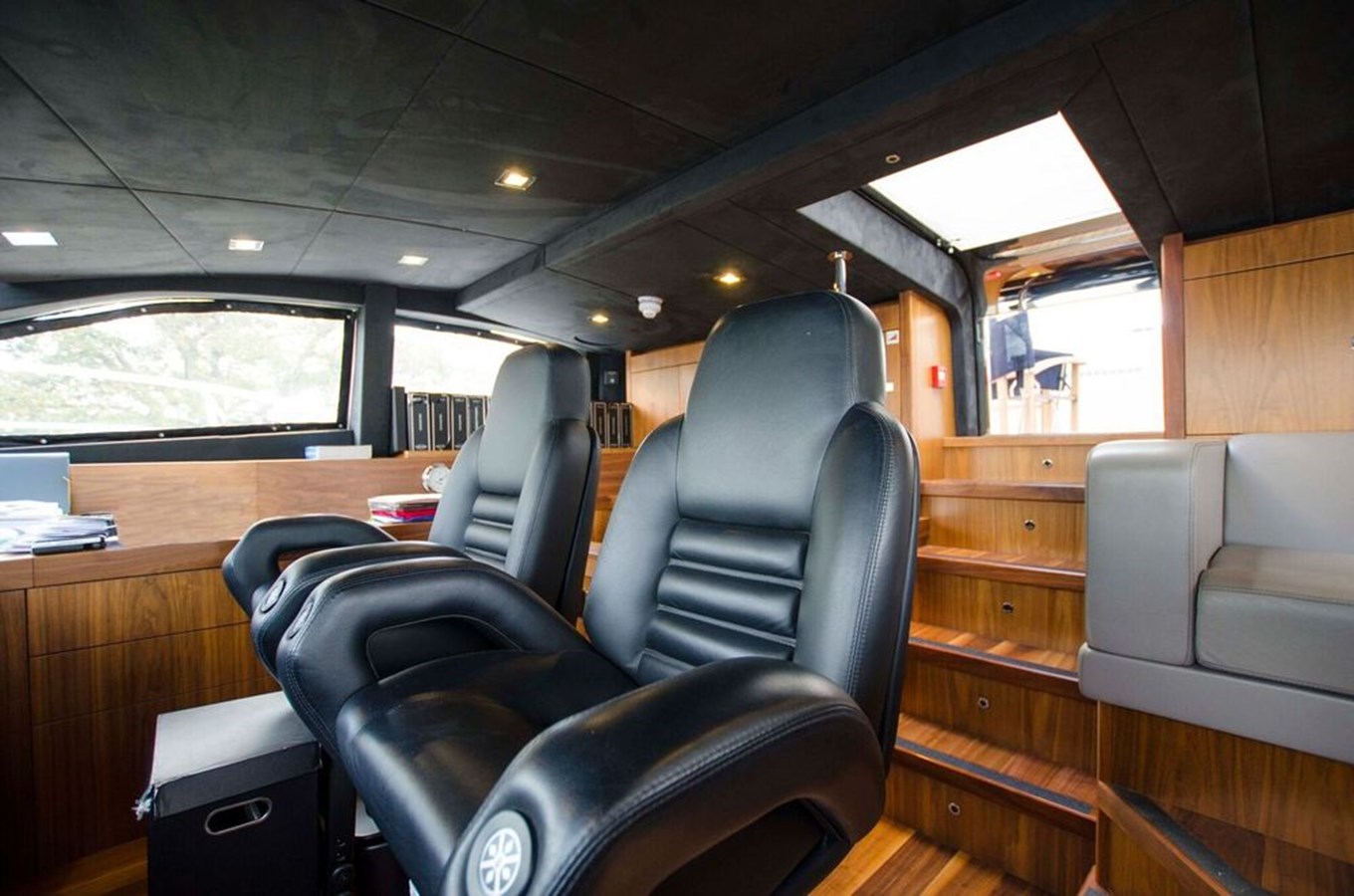 Sunseeker Motor Yacht Insignia For Sale