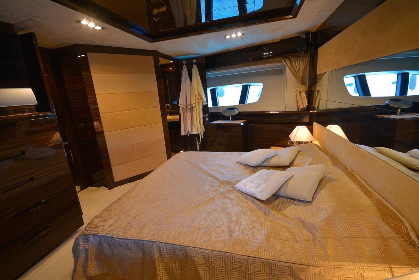 Azimut Yachts Motor Yacht Julia S For Sale