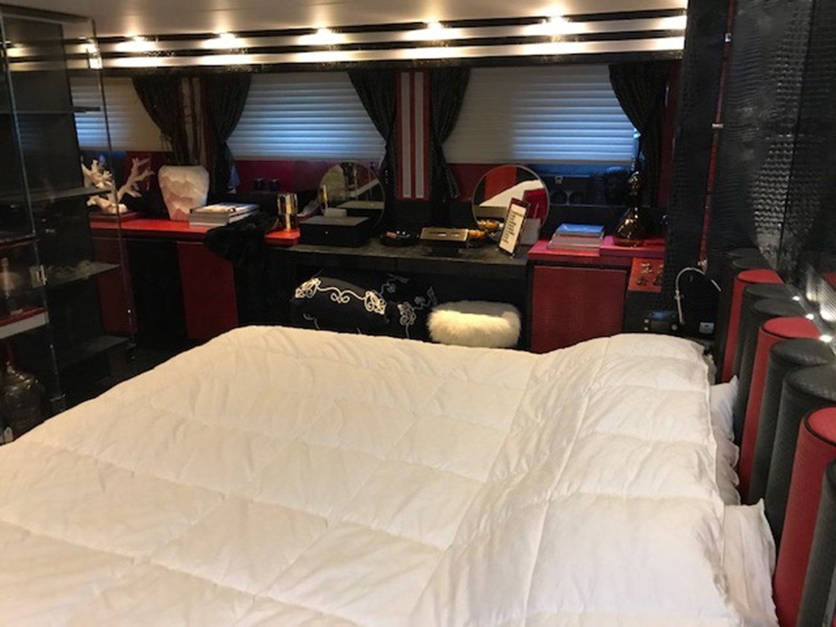 Permare Motor Yacht Kisses For Sale
