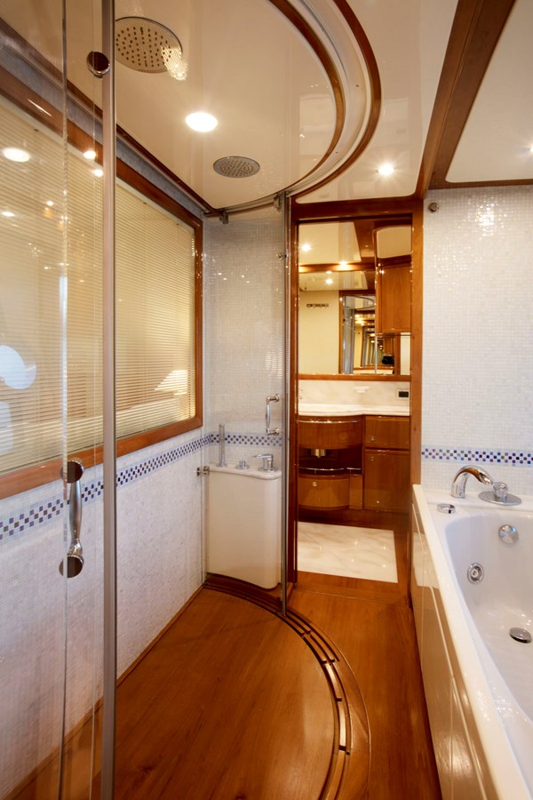Ferretti Yachts Motor Yacht LADY VICTORIA For Sale