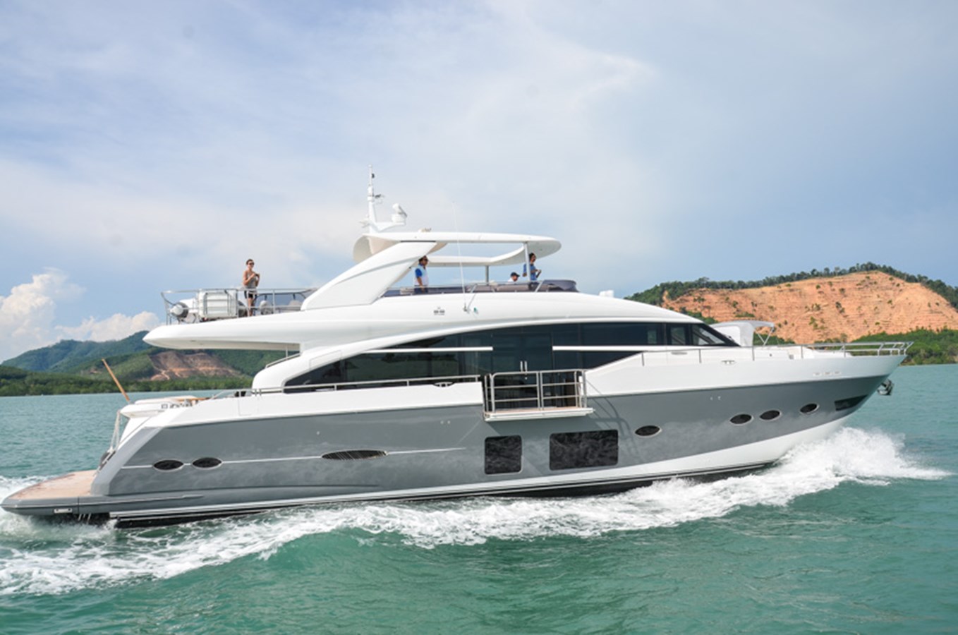 Princess Yachts Motor Yacht Voyage For Sale