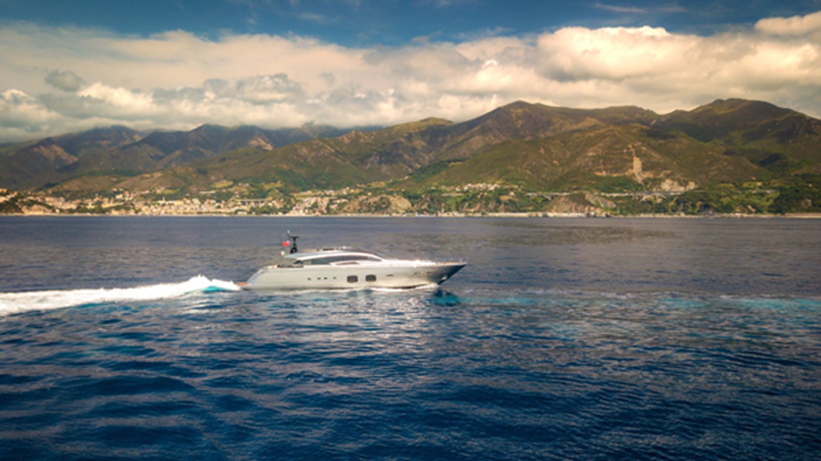 Pershing Sport Yacht X-TREM II For Sale