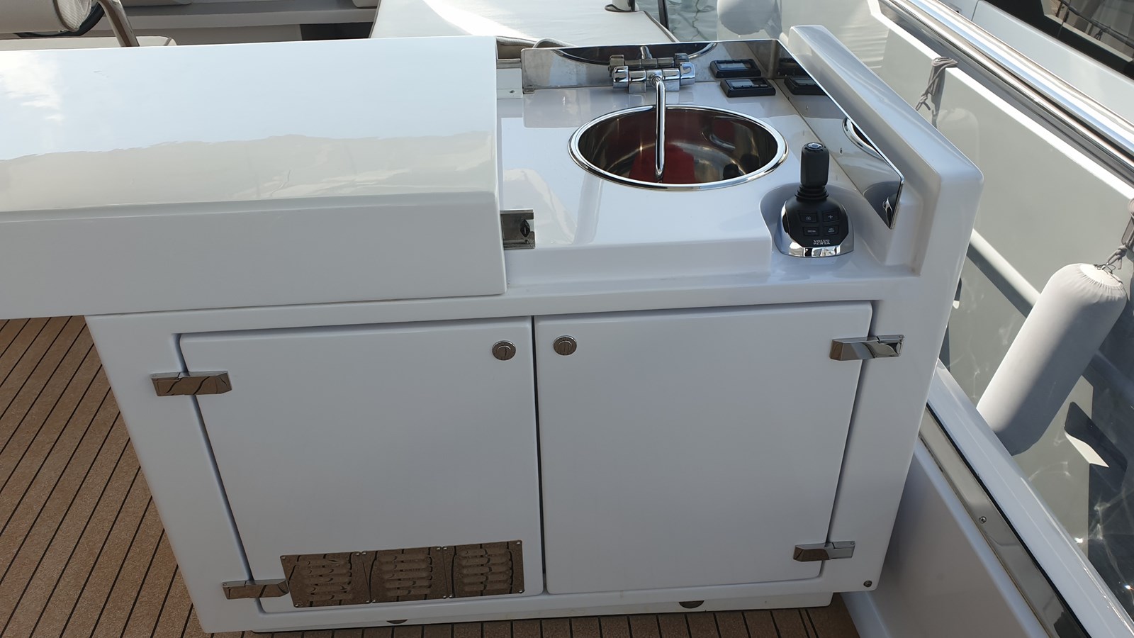 Permare Motor Yacht Visionaria For Sale