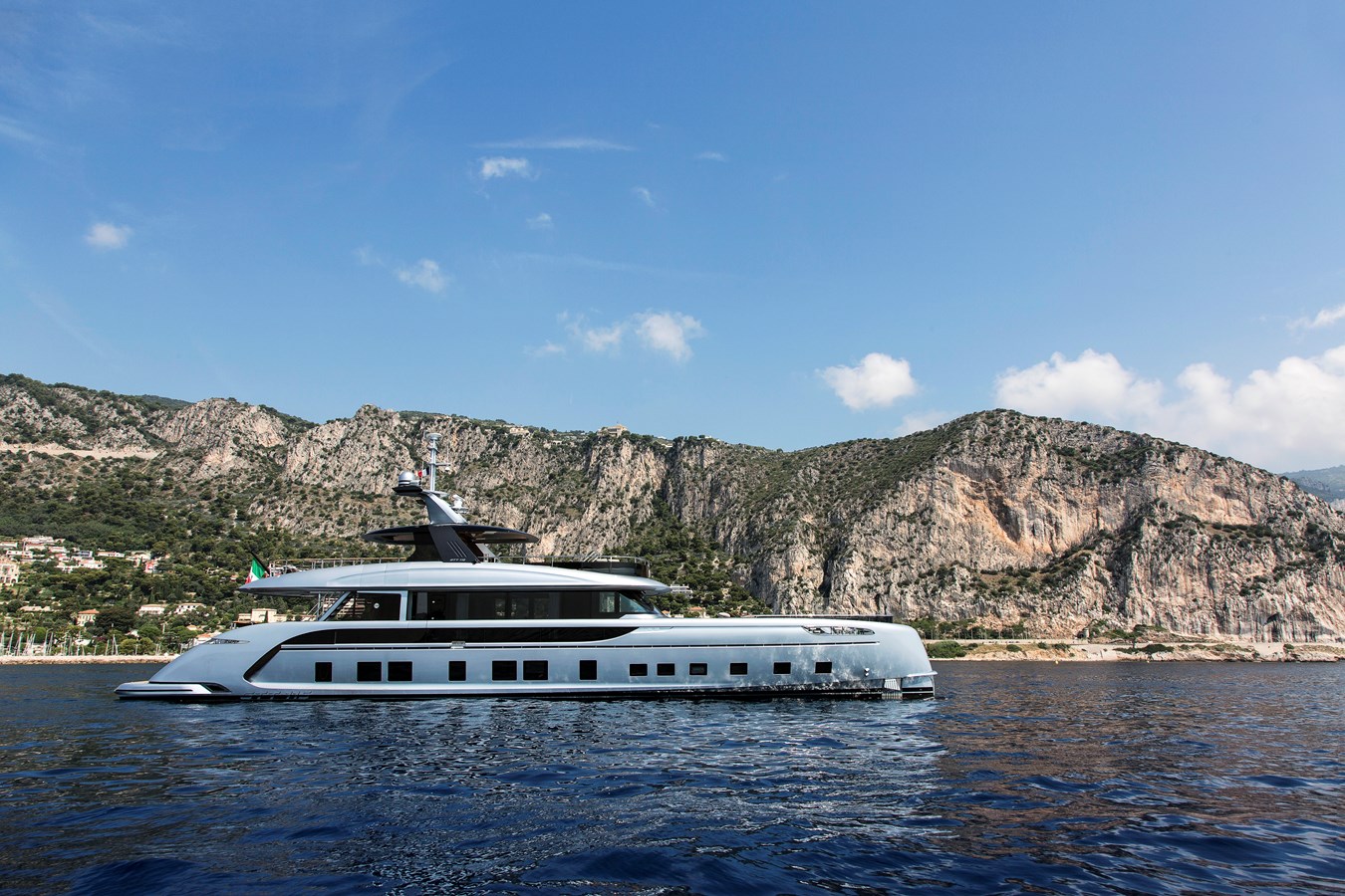 Dynamiq Motor Yacht Dynamiq GTT 115 For Sale