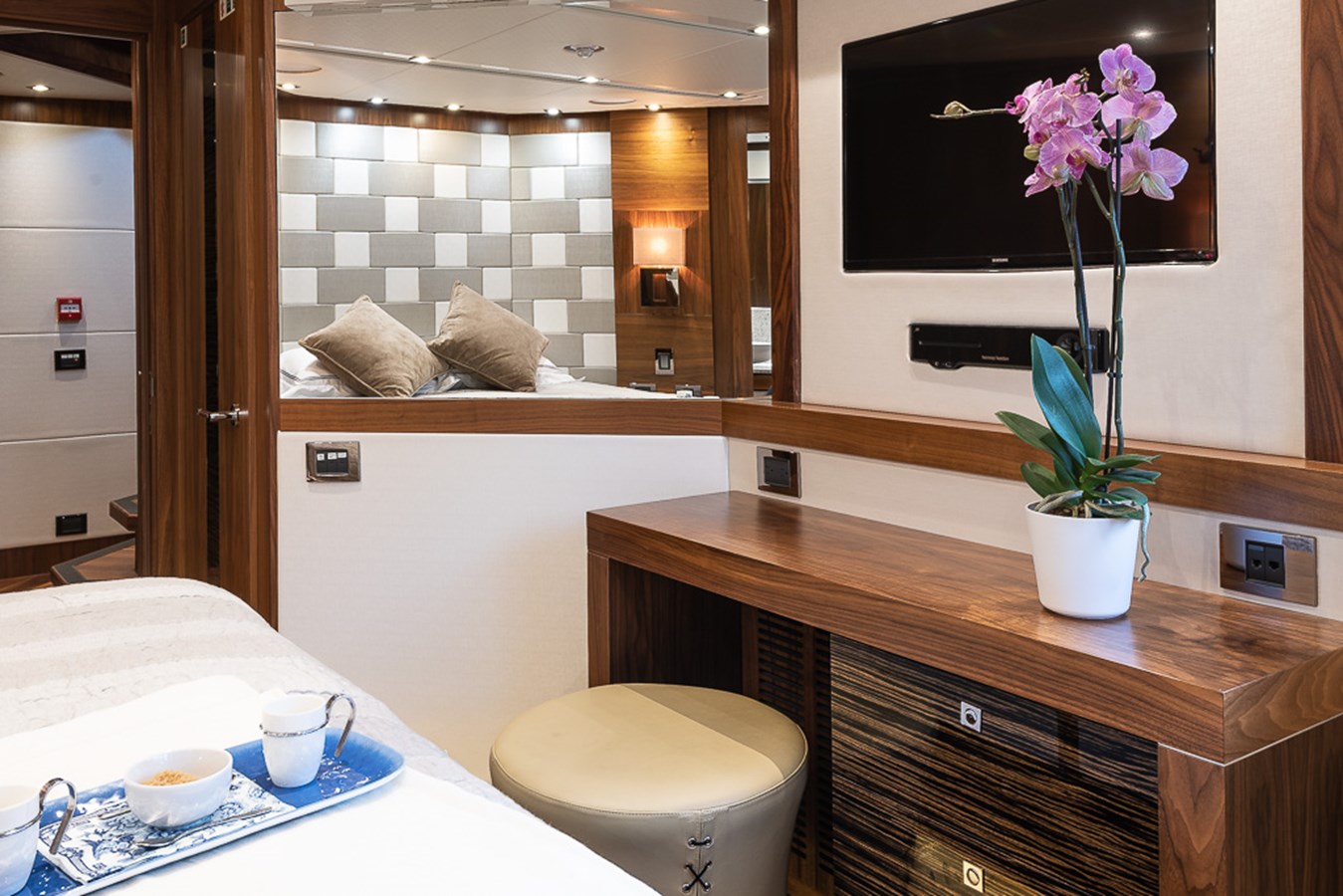 Sunseeker Motor Yacht INSIGNIA For Sale