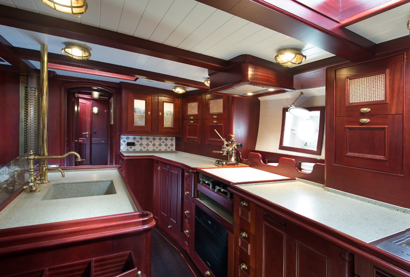 Vmg Classic Yacht Spirit Of Venice For Sale