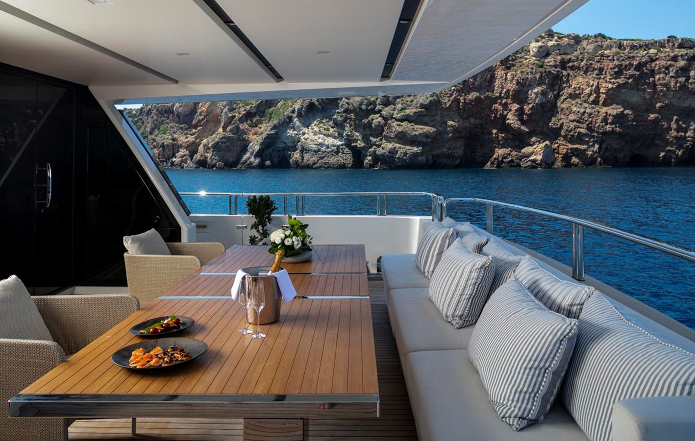 Sanlorenzo Yachts Motor Yacht Dinaia SAN LORENZO SL 106 For Sale