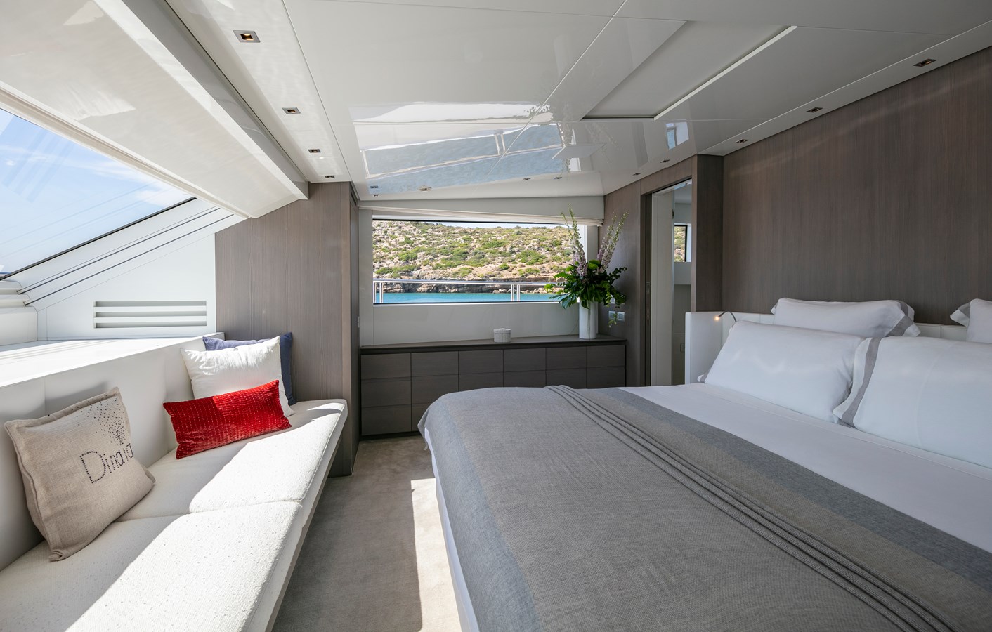 Sanlorenzo Yachts Motor Yacht Dinaia SAN LORENZO SL 106 For Sale