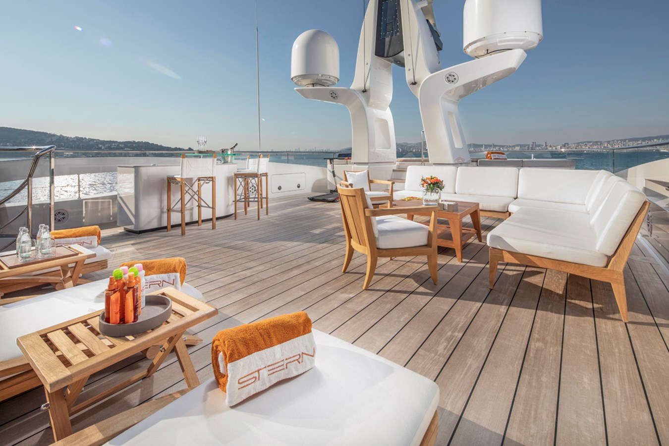 Wider Motor Yacht STERN For Sale