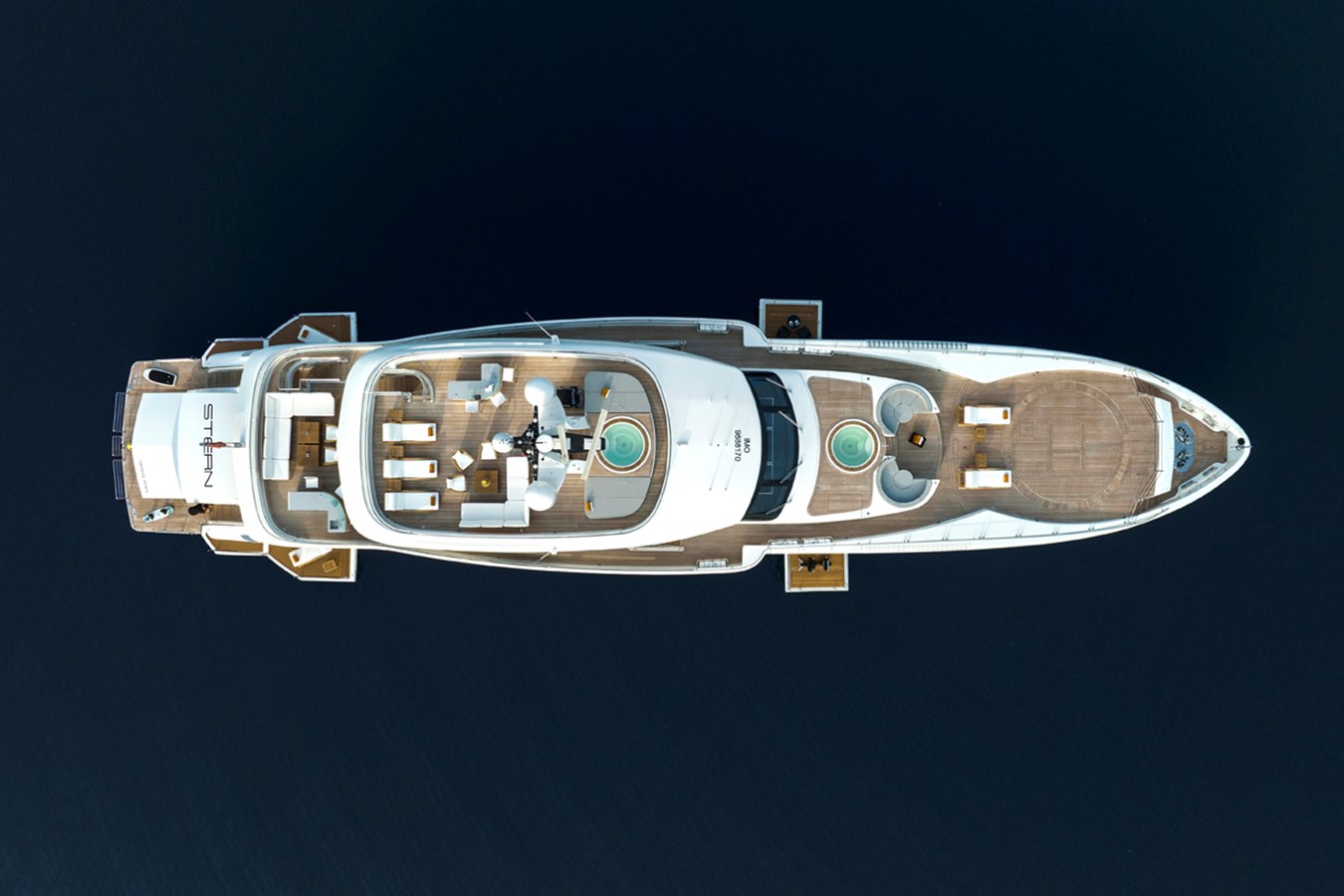 Wider Motor Yacht STERN For Sale
