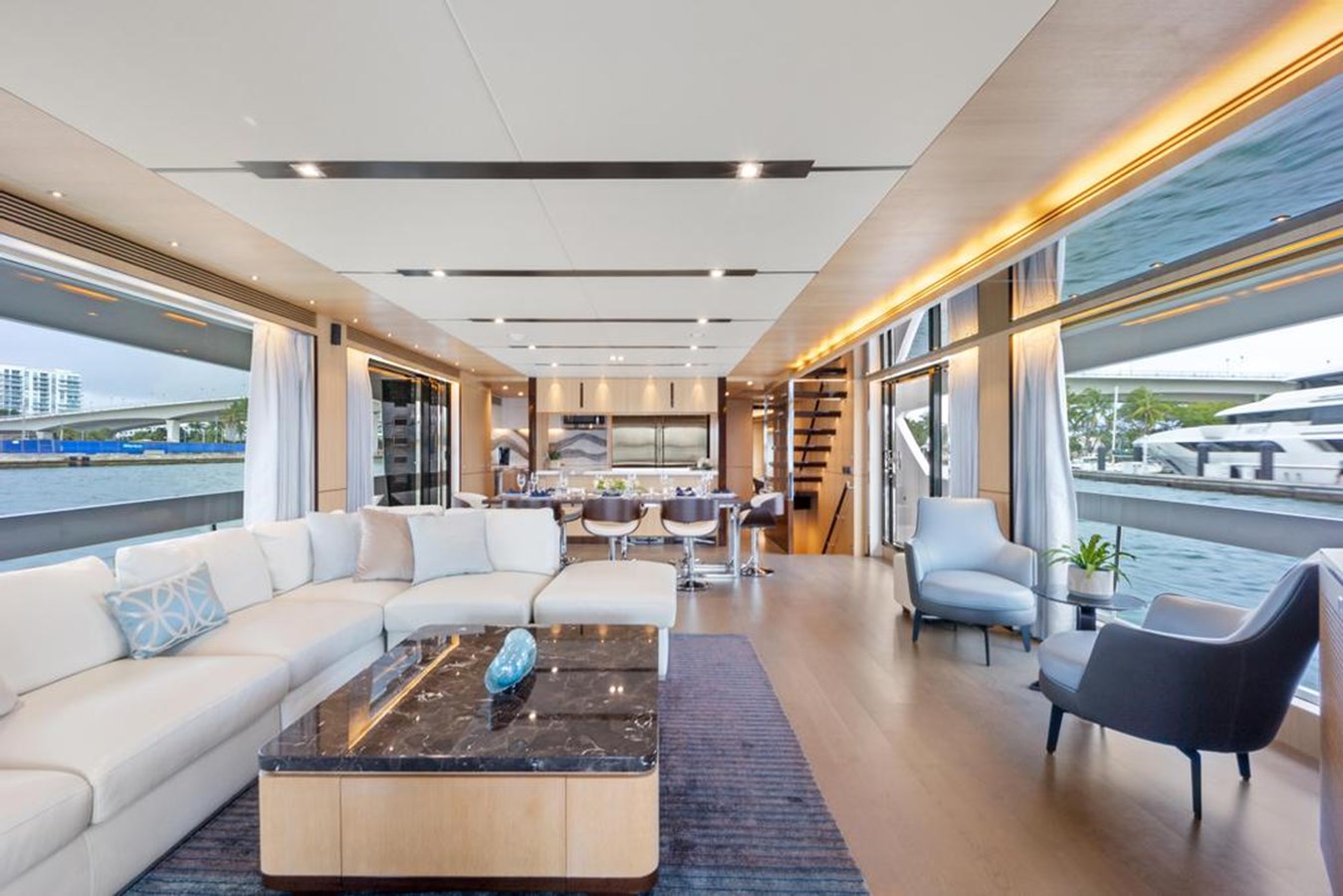 Horizon Yachts Motor Yacht BELLA TU For Sale
